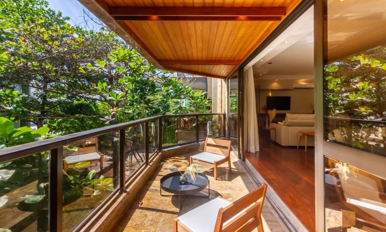 Apartamento Tabas - Espacoso Ape No Leblon - Lb0005 Rio de Janeiro