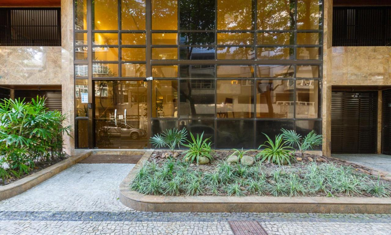Apartamento Tabas - Espacoso Ape No Leblon - Lb0005