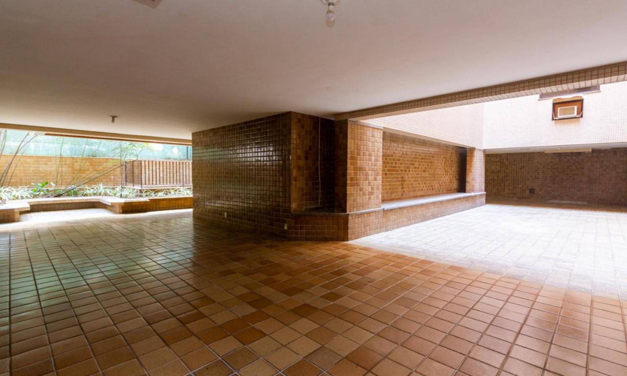 Apartamento Tabas - Espacoso Ape No Leblon - Lb0005 *