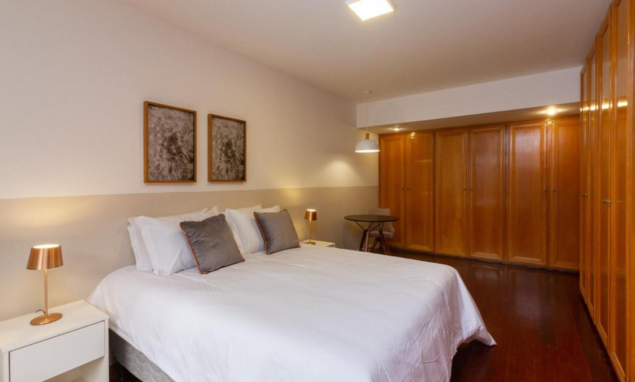 Apartamento Tabas - Espacoso Ape No Leblon - Lb0005